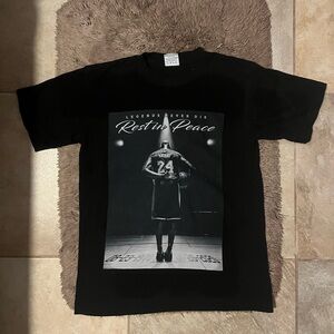 Black Memorial Graphic Tee - 'Kobe Bryant Rest in Peace”